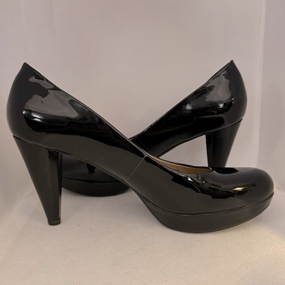 Antonio Melani Helena Black Patent Leather Pumps Size 9 - EUC - Picture 5 of 14